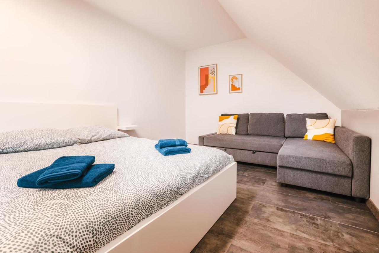 Grande maison avec piscine et jacuzzi à la campagne Desvres Extérieur photo