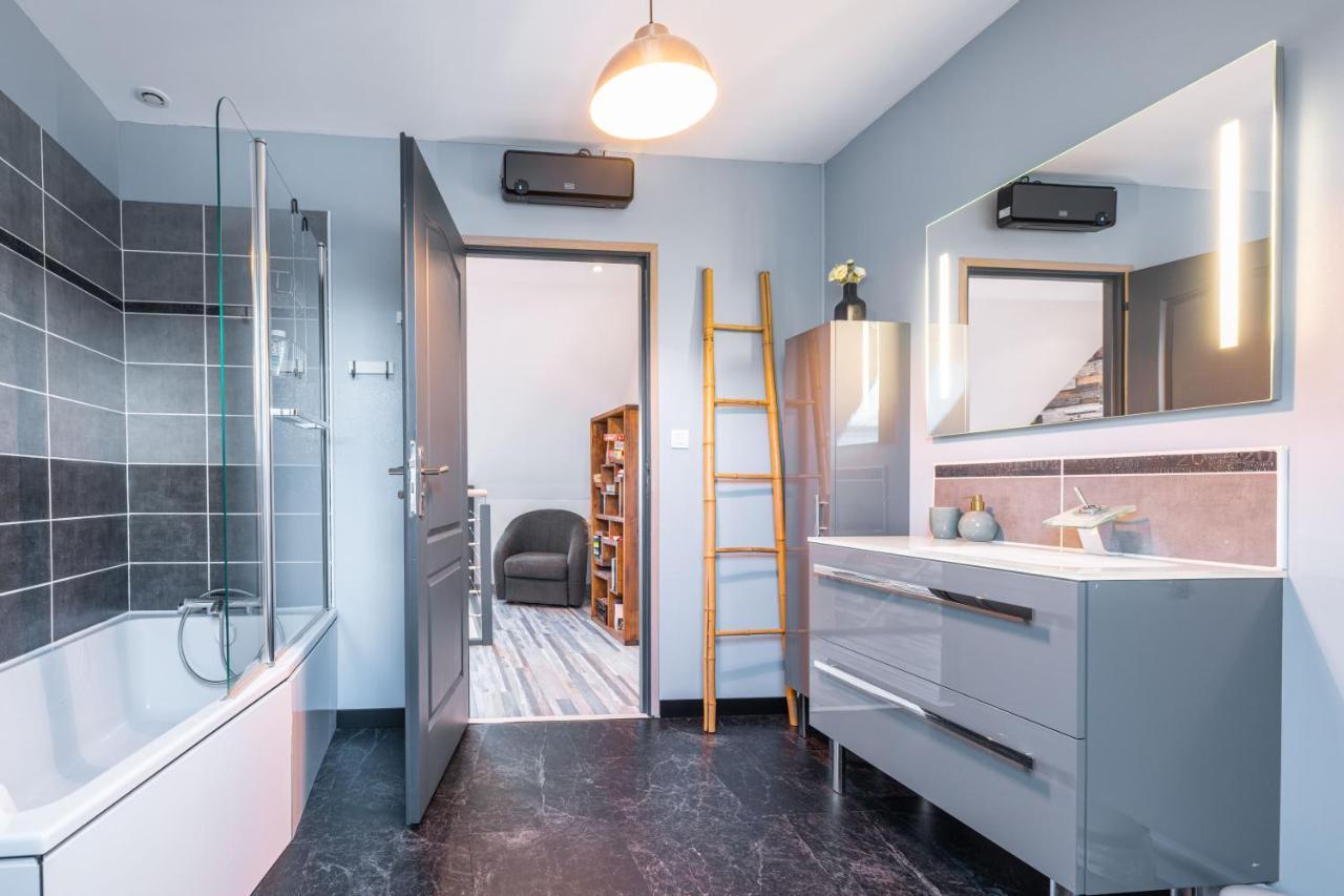 Grande maison avec piscine et jacuzzi à la campagne Desvres Extérieur photo